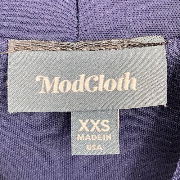 ModCloth Navy Blue V Neck Cap Sleeve Pleated Lined Fit & Flare Cocktail Dress - Picture 2 of 9